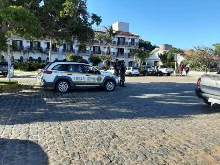 Brigada Militar e Vigilância Sanitária do município realizaram fiscalização na orla da praia