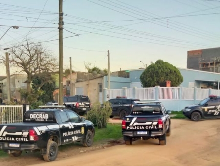 Tráfico de Drogas: Polícia Civil  realiza operação no bairro Medianeira é Travessa das rosas