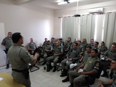 Brigada Militar de São Lourenço do Sul realiza formatura para a repassar conhecimento ao seu efetivo