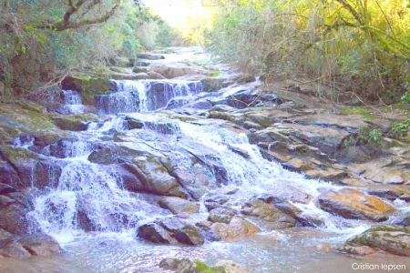 Cachoeira do Salto Bonito fica localizada em Sesmaria, zona rural de São Lourenço do Sul