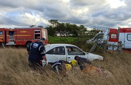 Corpo de Bombeiros atendeu ocorrência acidente de trânsito no Corredor das Tropas