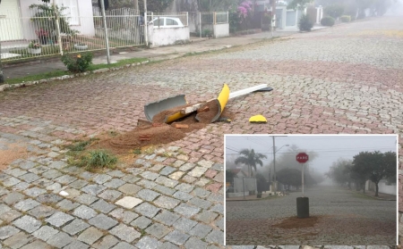 Sinalização entre as ruas Princesa Isabel e São Paulo amanheceu danificada