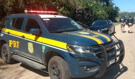 PRF e BM apreenderam 5 kg de cocaína no trecho São Lourenço - Pelotas prendendo seis pessoas