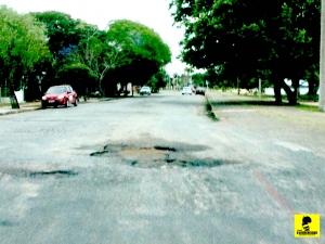 Os buracos no asfalto da  Barrinha