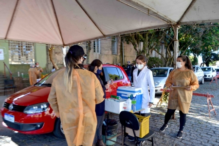 Nesta quarta-feira (02) serão vacinadas as pessoas de 18 a 59 anos com comorbidades que não conseguiram se vacinar na última data marcada