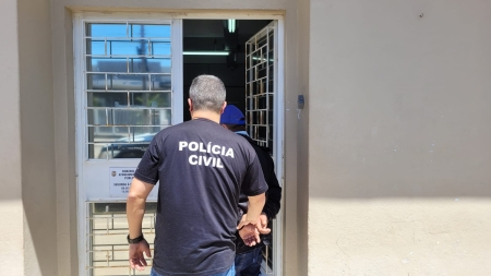 POLÍCIA CIVIL DE SÃO LOURENÇO DO SUL REALIZA PRISÃO DE FORAGIDO