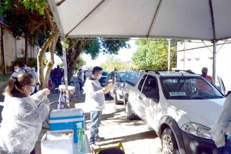 REFORÇO JANSSEN: Nesta quinta-feira (16) acontece mais uma vacinação de reforço para quem tomou a vacina da Janssen