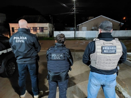 Polícia Civil e a Brigada Militar realizaram fiscalização em casas noturnas e boates em São Lourenço do Sul