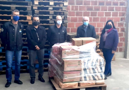 Supermercado Jepsen realizou doação de meia tonelada de alimentos para Prefeitura Municipal