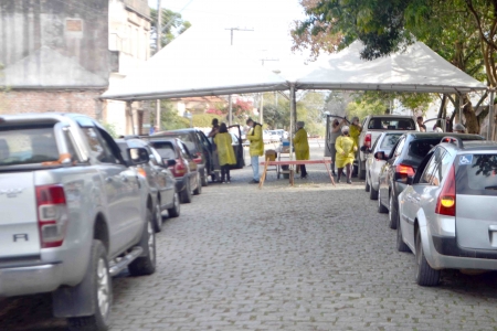 476 pessoas com 49 e 48 anos foram vacinados nesta terça-feira