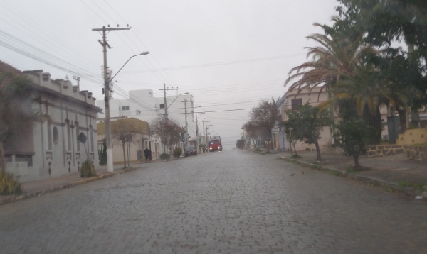 Terça-feira inicia com chuva em São Lourenço do Sul