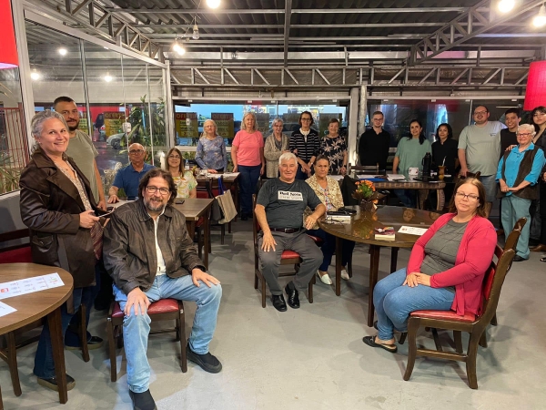 CEL - Centro de Escritores Lourencianos realiza posse de novos associados