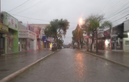 Terça-feira chuvosa em São Lourenço do Sul