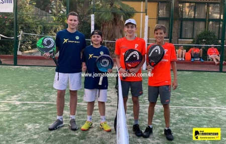 Matheus Roloff disputa segundo jogo no Mundial de Padel nesta terça-feira