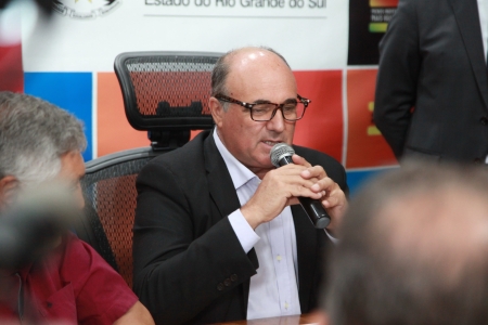 AGORA É LEI!  75 MIL FAMÍLIAS SERÃO BENEFICIADAS COM A LEI DA CLASSIFICAÇÃO DO FUMO NA PROPRIEDADE