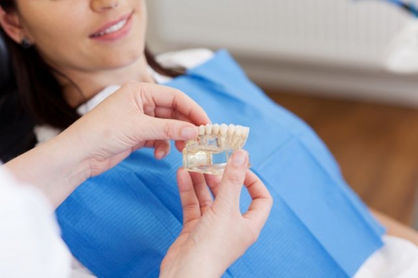 Pacientes lourencianos receberão mais 90 próteses dentárias 