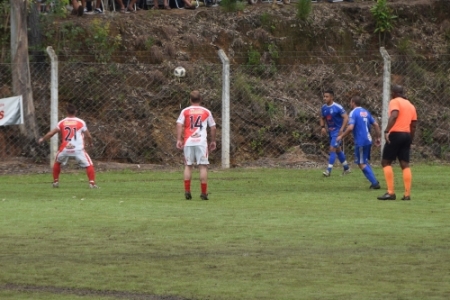 Finais do Municipal de Futebol começam neste domingo