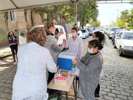 Nesta quarta-feira (20), acontece a vacinação para quem iria fazer a 2ª dose no dia 03/11 (Pfizer)
