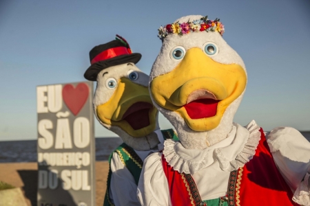 Sonnenschein realiza carreata e drive-thru em alusão a Südoktoberfest