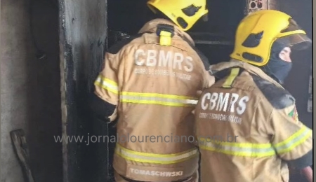 Estufa de fumo pegou fogo em Picada Feliz neste domingo