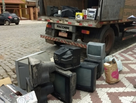 Nesta quarta-feira (25) o recolhimento do lixo eletrônico poderá ser feito também em residências