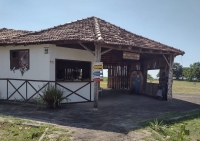 Quiosque Recanto Pomerano está em funcionamento na praia de São Lourenço do Sul