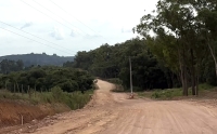 Obras de asfaltamento da estrada da Reserva de devem ser retomadas após conclusão dos estudos ambientais solicitados pela Prefeitura