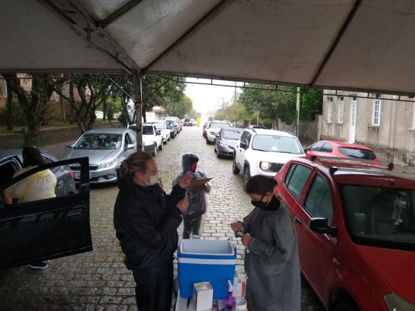 659 pessoas receberam a 2ª dose da vacina nesta quarta-feira 