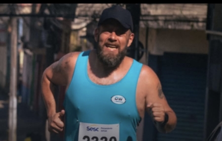 Gustavo Hammes prepara livro autobiográfico sobre superação, pela Pragmatha