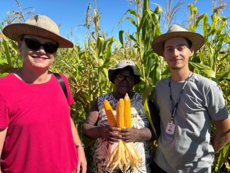 Emater realizou entregas da colheita do milho em cinco comunidades quilombolas