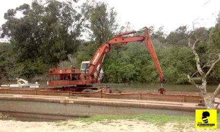 Draga do Estado deve voltar a operar em abril no Arroio São Lourenço