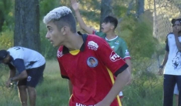 Jovem lourenciano vem se destacando no futebol