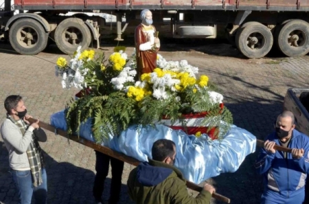Festa de São Pedro acontece no próximo domingo (3) com procissão terrestre  fluvial e lacustre
