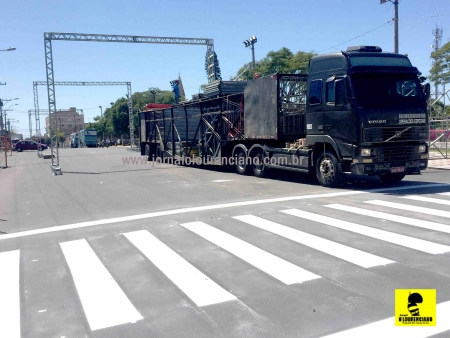 Passarela do Carnaval começa a ser montada nesta quarta-feira