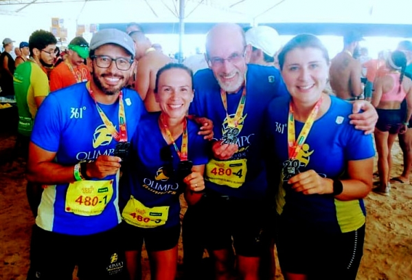 Quatro atletas de São Lourenço percorreram os 81 km da Travessia Torres - Tramandaí