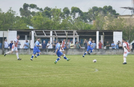 Grêmio E.L. Venceu Cantagalo na primeira partida da final do Municipal de Futebol