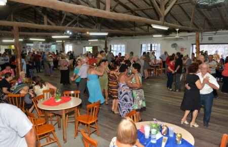 Baile de escolha da Rainha do Conviver acontece neste domingo