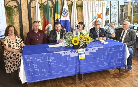 Rotary Club realizou Jantar Festivo em conjunto com Casa da Amizade na noite desta terça-feira