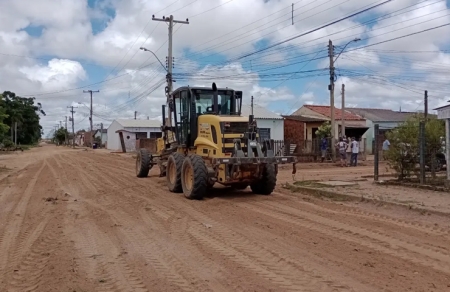 Pavimentação das ruas do Bairro Arthur Kraft  iniciou nesta segunda-feira