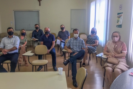 Prefeito debate funcionamento do Pronto Socorro da Santa Casa em conjunto com prefeitos eleitos da região e Secretária Estadual da Saúde