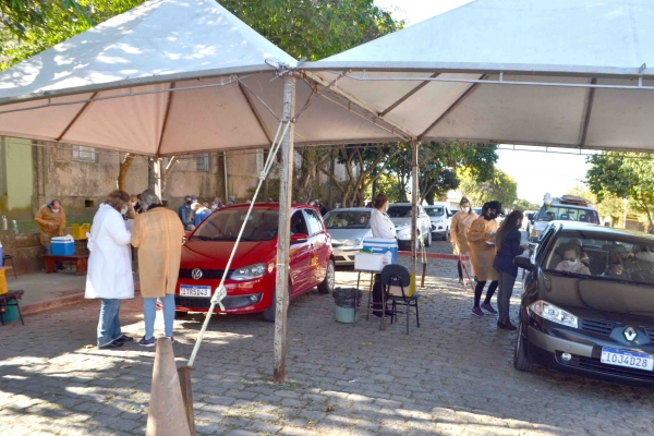 Nesta quinta-feira (23) acontece a vacinação para quem recebeu a 1ª dose no dia 26/08