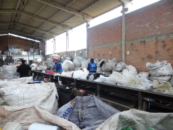 Dia do Cooperativismo: Parceria entre FURG SLS e Associação de Recicladores fortalece atuação de catadores