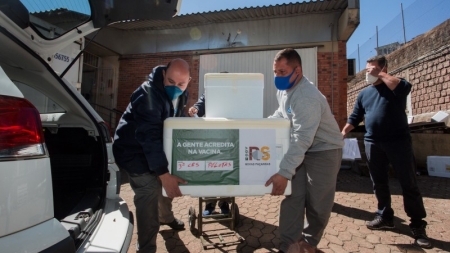 São Lourenço recebeu nesta quinta-feira 2.087 doses de vacinas contra a covid-19