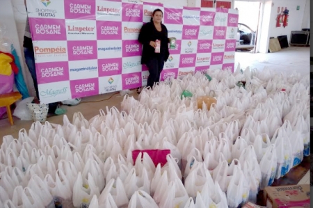 Festa das Mulheres arrecada mais de 1.700 litros de leite para a Santa Casa de São Lourenço do Sul