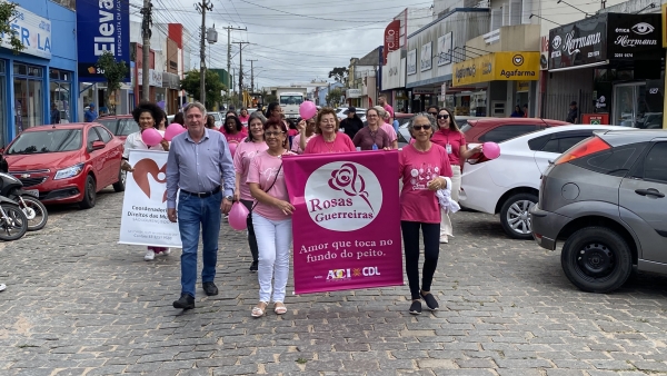 Caminhada de mobilização e prevenção ao Câncer de mama