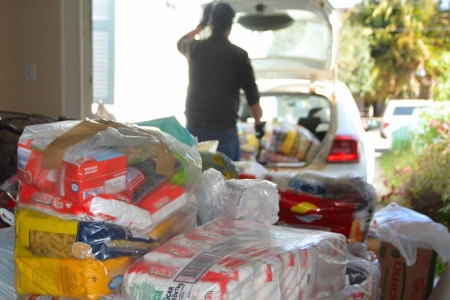 Começa nova fase de distribuição de cestas básicas