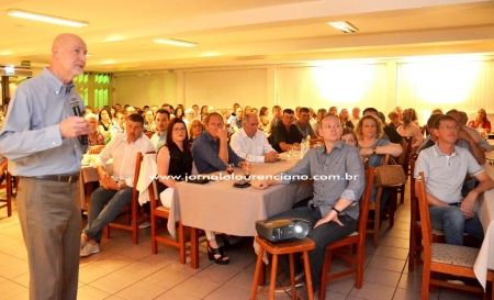 ACI-CDL  realizou na noite deste sábado (30) o Jantar do Associado, com a participação do Presidente da John Deere do Brasil