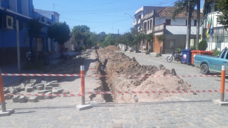 Corsan realiza troca de canos na Alfredo Born