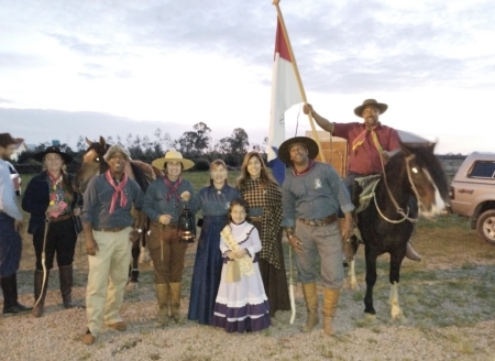 Ctg Galpão da Peonada participou da Geração e transmissão da Chama Crioula no Cristal sábado