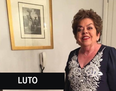 Registramos com profundo pesar